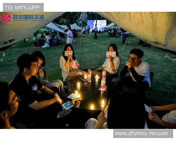 安检姐姐与足球明星的奇妙邂逅在机场展开的浪漫故事