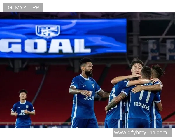 武汉足球队奋勇拼搏的辉煌之路与大满贯梦想的追逐历程