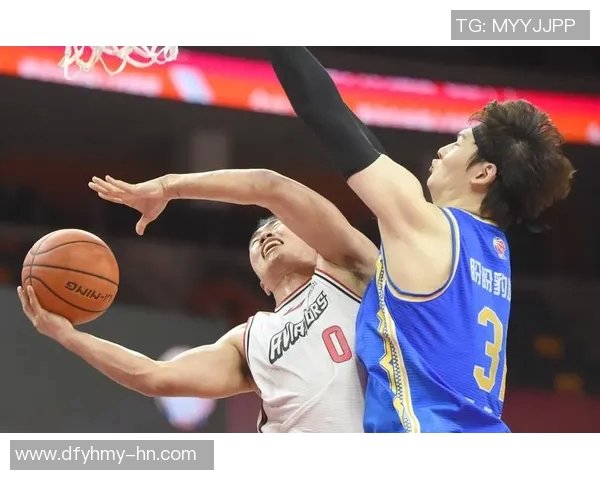 深入分析深圳篮球队阵地战战术特点与执行策略